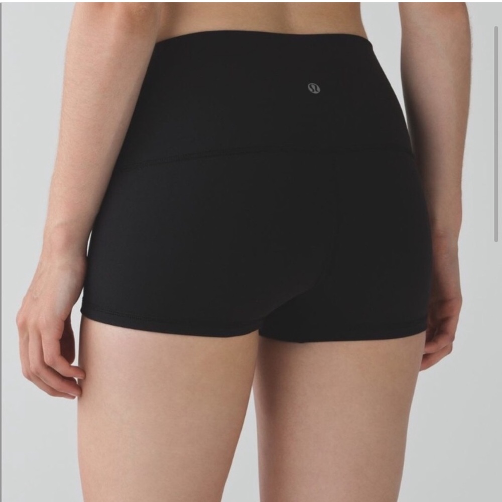 Lululemon booty shorts black 4